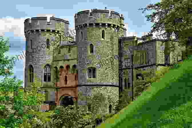 Historic Castles In The UK From Northern Europe To The Arctic Ocean (Down To Earth Travel Guide)